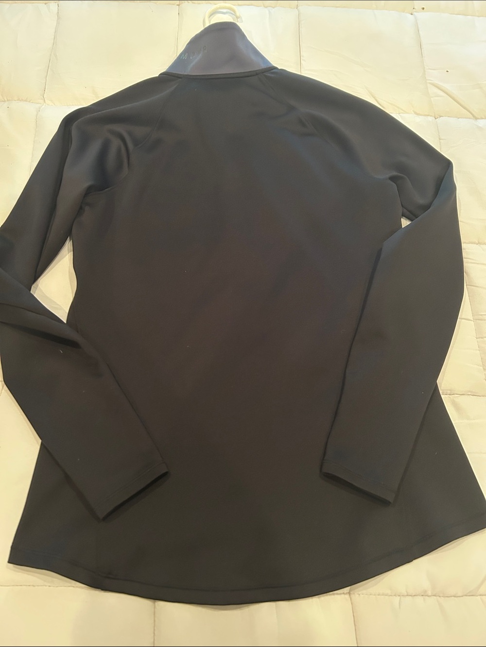 Under Armour Men’s Navy and Black Long-Sleeve Swim Rash Guard - Picture 2 of 2